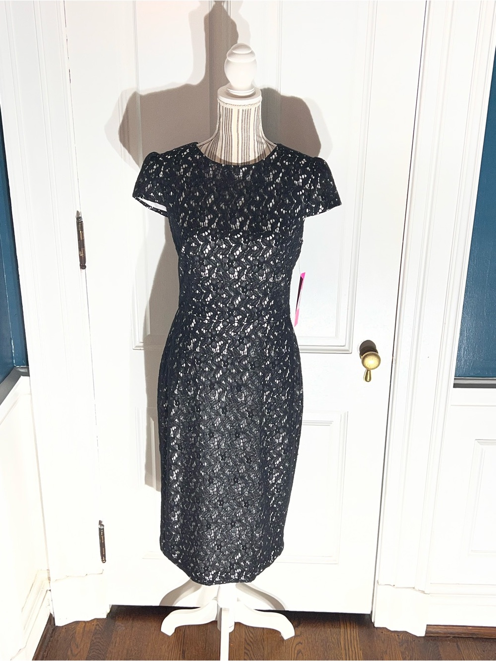 Betsy Johnson size 10 black white cap sleeve nwt lace dress DR5